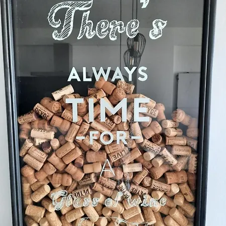 דירה Chateau Lastours *