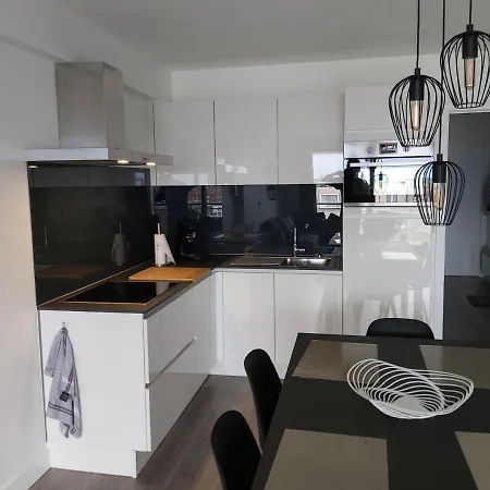Chateau Lastours Apartamento *