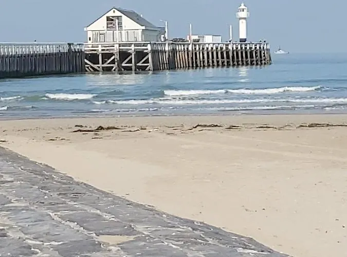 Chateau Lastours * בלנקנברג